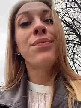 Snapshot of Sweet___Emily chatting on March 11, 2025, 1:12 pm Sweet Emily online show from March 11, 2025, 1:12 pm