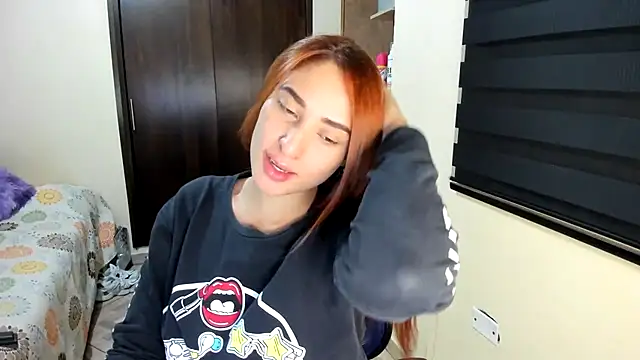 Amy Walker online show from October 9, 2025, 6:30 pm