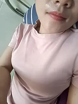 2 sex online show from April 13, 2026, 4:49 am