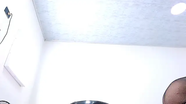 aleja mistress  online show from June 9, 2026, 1:56 pm