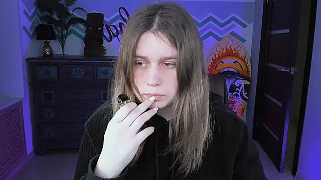 FioraMarmoris online show from March 7, 2025, 9:51 am