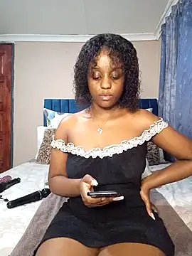 Queen-Chocolate online show from February 2, 2025, 8:41 pm