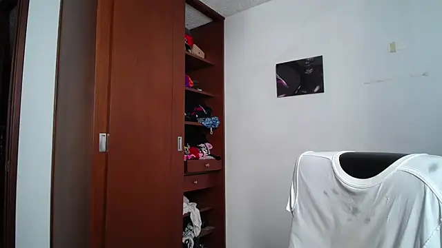 Snapshot of venelope1 chatting on November 3, 2025, 9:18 pm venelope1 online show from November 3, 2025, 9:18 pm