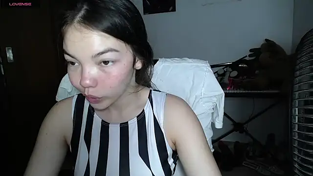 Snapshot of venelope1 chatting on December 2, 2025, 9:05 pm venelope1 online show from December 2, 2025, 9:05 pm