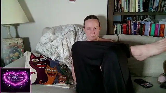 Snapshot of skywinters chatting on February 24, 2026, 10:10 pm skywinters online show from February 24, 2026, 10:10 pm