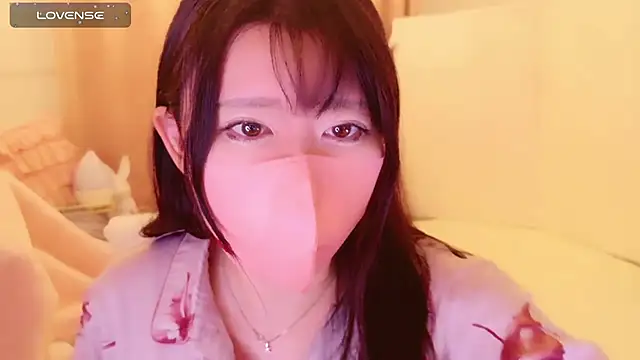 maii- online show from February 27, 2025, 12:56 pm