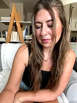 sophielove888 online show from September 19, 2025, 9:41 pm