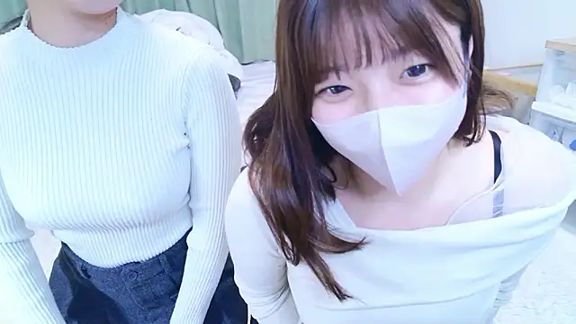 HaruruHappy online show from November 17, 2025, 1:48 pm