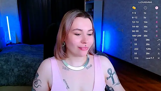 Snapshot of Blueberry-baby chatting on March 2, 2025, 11:52 am Blueberry-baby online show from March 2, 2025, 11:52 am