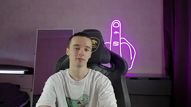 MasonWarholl online show from January 9, 2025, 5:43 pm