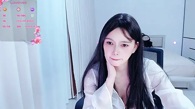 Snapshot of miyababytw chatting on May 20, 2026, 5:32 pm miyababytw online show from May 20, 2026, 5:32 pm