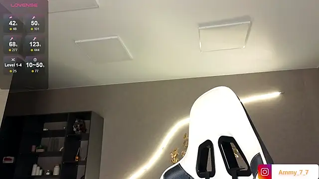 ammy cummy online show from October 3, 2025, 3:20 am