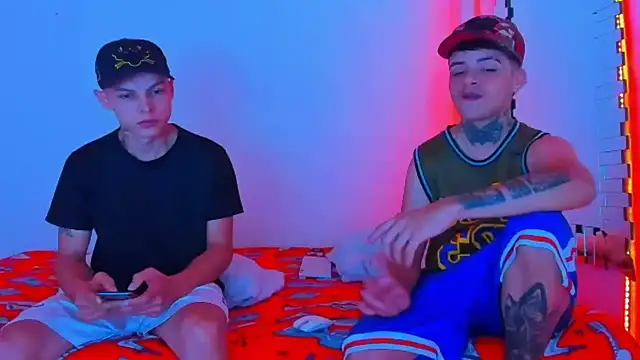 HOT boy2025 online show from February 10, 2025, 11:02 pm