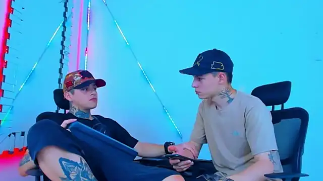 HOT boy2025 online show from September 28, 2025, 3:52 pm