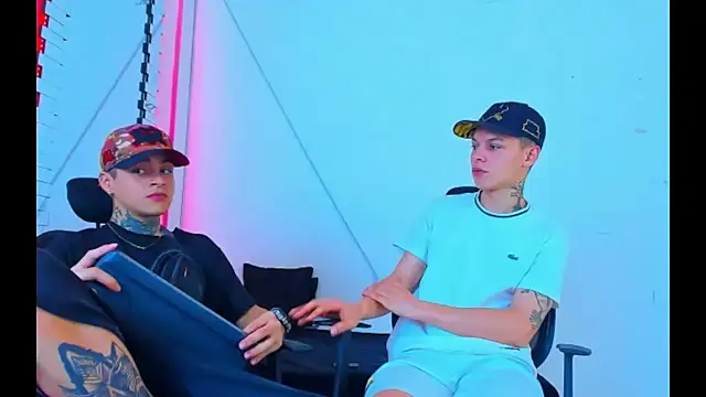 HOT boy2025 online show from September 24, 2025, 9:05 am