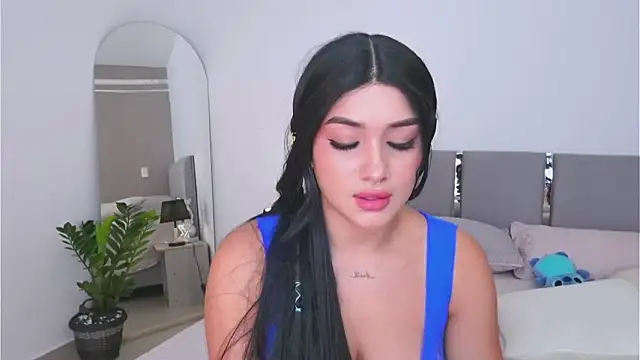 AnnyHizzle online show from September 12, 2025, 2:06 pm