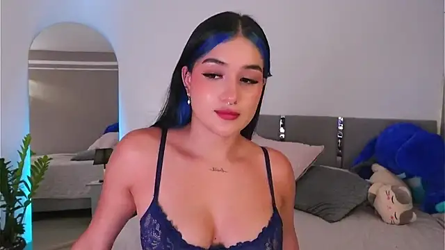 AnnyHizzle online show from September 23, 2025, 2:51 am