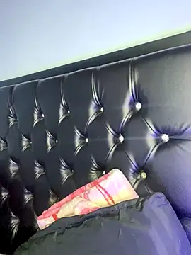 Snapshot of mailyreid chatting on October 16, 2025, 4:21 am mailyreid online show from October 16, 2025, 4:21 am