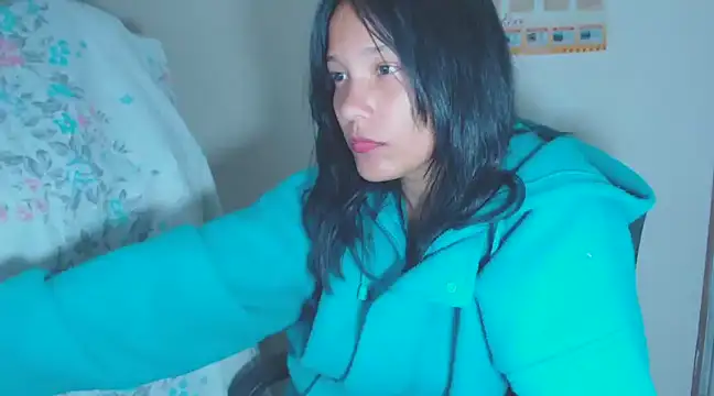 home vlak online show from March 5, 2025, 10:32 pm