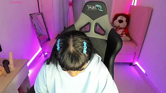 zoesullivan online show from February 9, 2025, 9:26 am