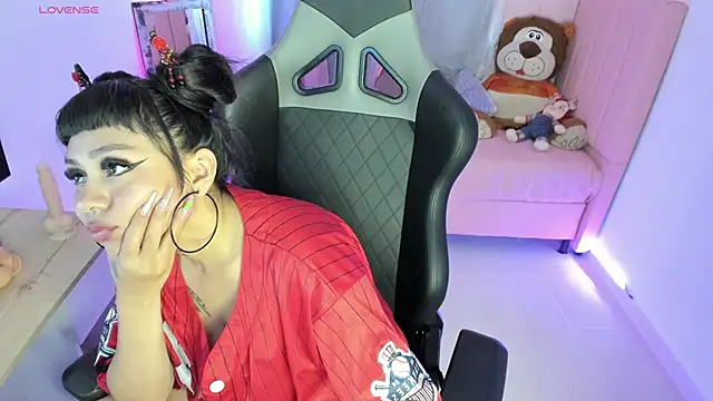 zoesullivan online show from February 22, 2025, 10:07 am