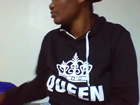 Snapshot of naughtycate_ chatting on April 22, 2026, 12:34 pm naughtycate online show from April 22, 2026, 12:34 pm