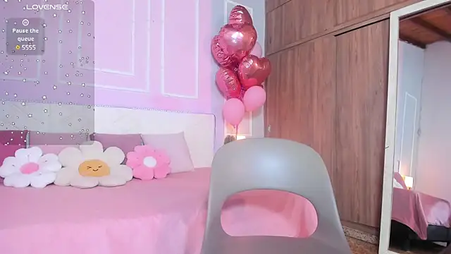 OraLarson online show from March 18, 2025, 1:12 pm