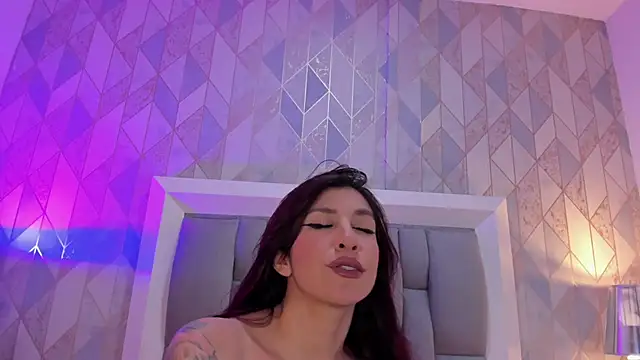 Snapshot of Ginger_Violetta_ chatting on May 26, 2026, 7:34 pm Ginger Violetta online show from May 26, 2026, 7:34 pm