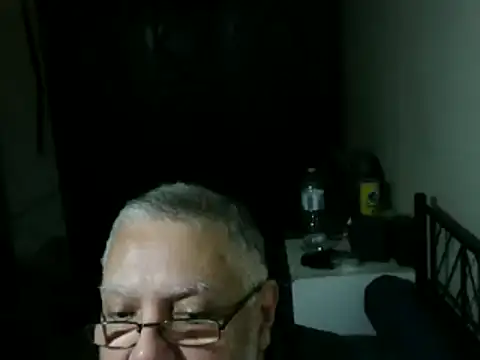 100Tauros online show from April 18, 2026, 9:37 pm