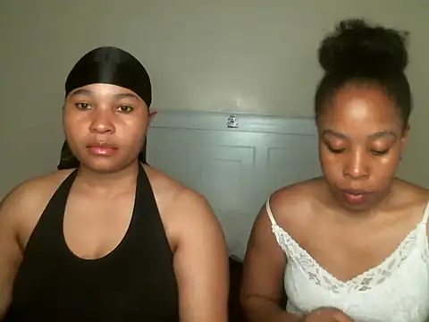 R-thequeen online show from September 8, 2025, 9:36 pm