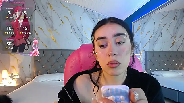 Julieta De Los Angeles online show from February 1, 2025, 6:43 am