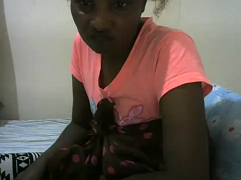 StacyGee24 online show from December 3, 2025, 2:27 pm