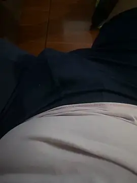 Entraymira online show from September 25, 2025, 1:22 am