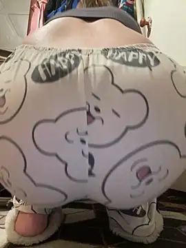 Snapshot of Romsticks chatting on September 15, 2025, 7:14 pm Romsticks online show from September 15, 2025, 7:14 pm