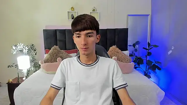 Snapshot of Jake_evans chatting on May 11, 2026, 1:45 pm Jake evans online show from May 11, 2026, 1:45 pm