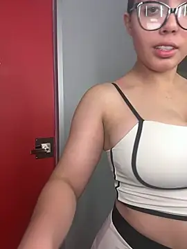 zui lu online show from March 4, 2025, 4:38 am