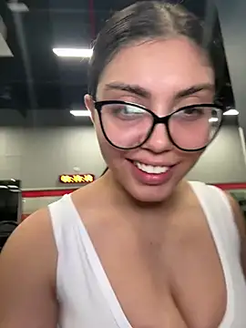 zui lu online show from February 27, 2025, 5:18 am