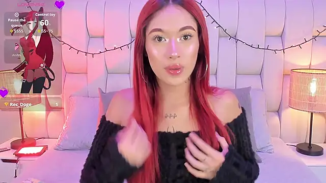 SkinnyFoxy online show from November 29, 2025, 7:58 pm