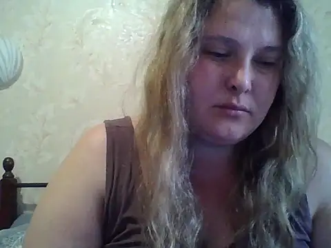ParisMimi online show from May 27, 2026, 8:11 am