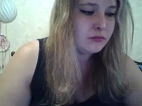 ParisMimi online show from September 29, 2025, 6:42 am