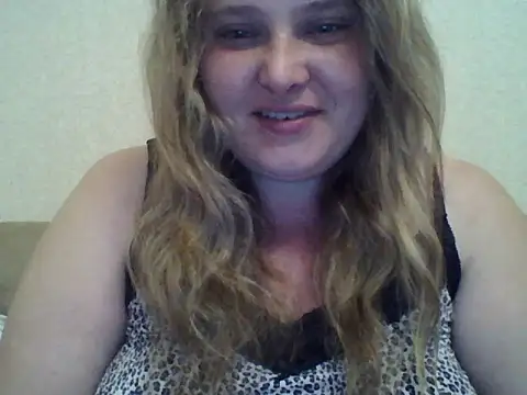 ParisMimi online show from June 7, 2026, 8:58 pm