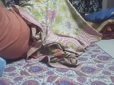 Snapshot of LoVer04All chatting on December 23, 2024, 7:20 pm LoVer04All online show from December 23, 2024, 7:20 pm