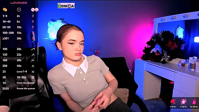 liana kisses online show from February 26, 2025, 5:24 am