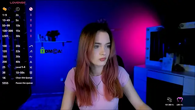 liana kisses online show from October 4, 2025, 7:04 pm