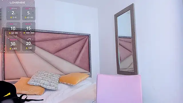 BarbaraKnox  online show from October 7, 2025, 12:33 am