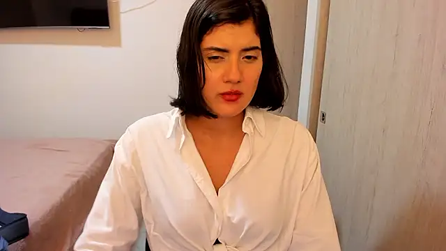 misstoya online show from March 12, 2026, 2:06 am