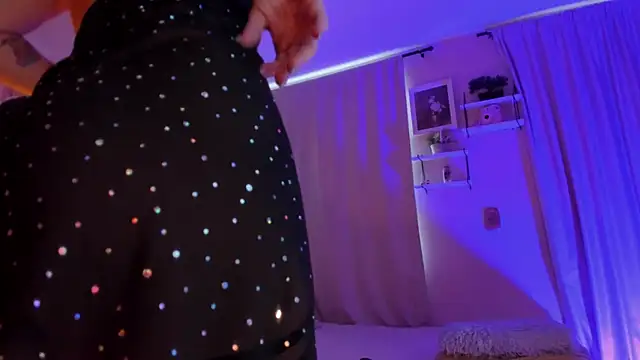 Snapshot of martinaaricci chatting on February 19, 2026, 3:20 pm martinaaricci online show from February 19, 2026, 3:20 pm