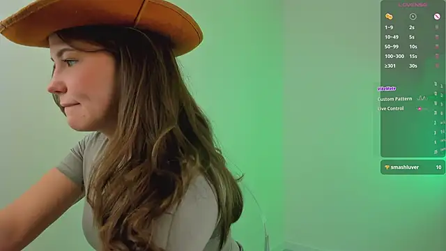 Snapshot of EmiliaDreams chatting on March 13, 2025, 2:33 pm EmiliaDreams online show from March 13, 2025, 2:33 pm