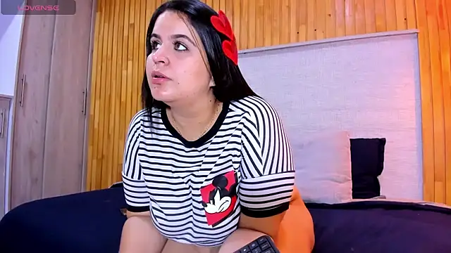 amelialeen7 online show from February 26, 2025, 2:05 pm