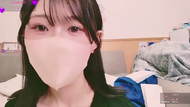 Conatsu online show from September 15, 2025, 3:07 am